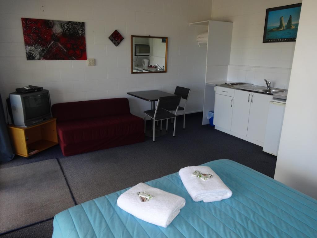 Ninety Mile Beach Holiday Park Waipapakauri Quarto foto