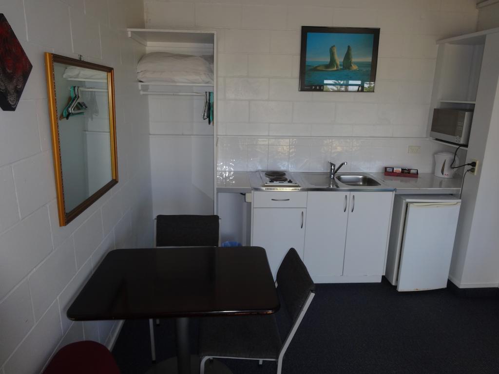 Ninety Mile Beach Holiday Park Waipapakauri Quarto foto